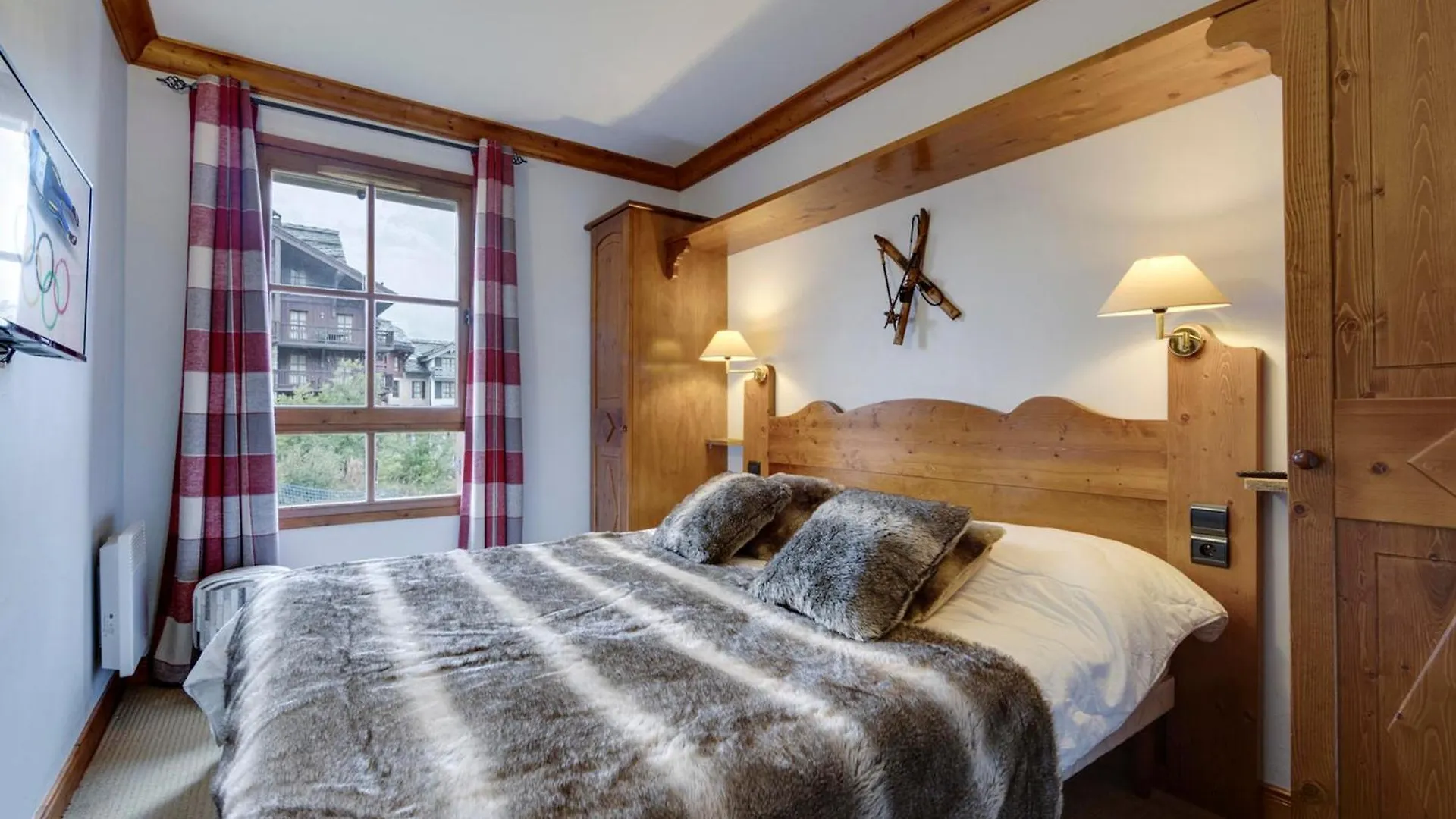**Appartement 2 Chambres, Residence 5* Aux Arcs 1950, Piscines, Jacuzzi, Pied Des Pistes** - Fr-1-686-22 Les Arcs  France