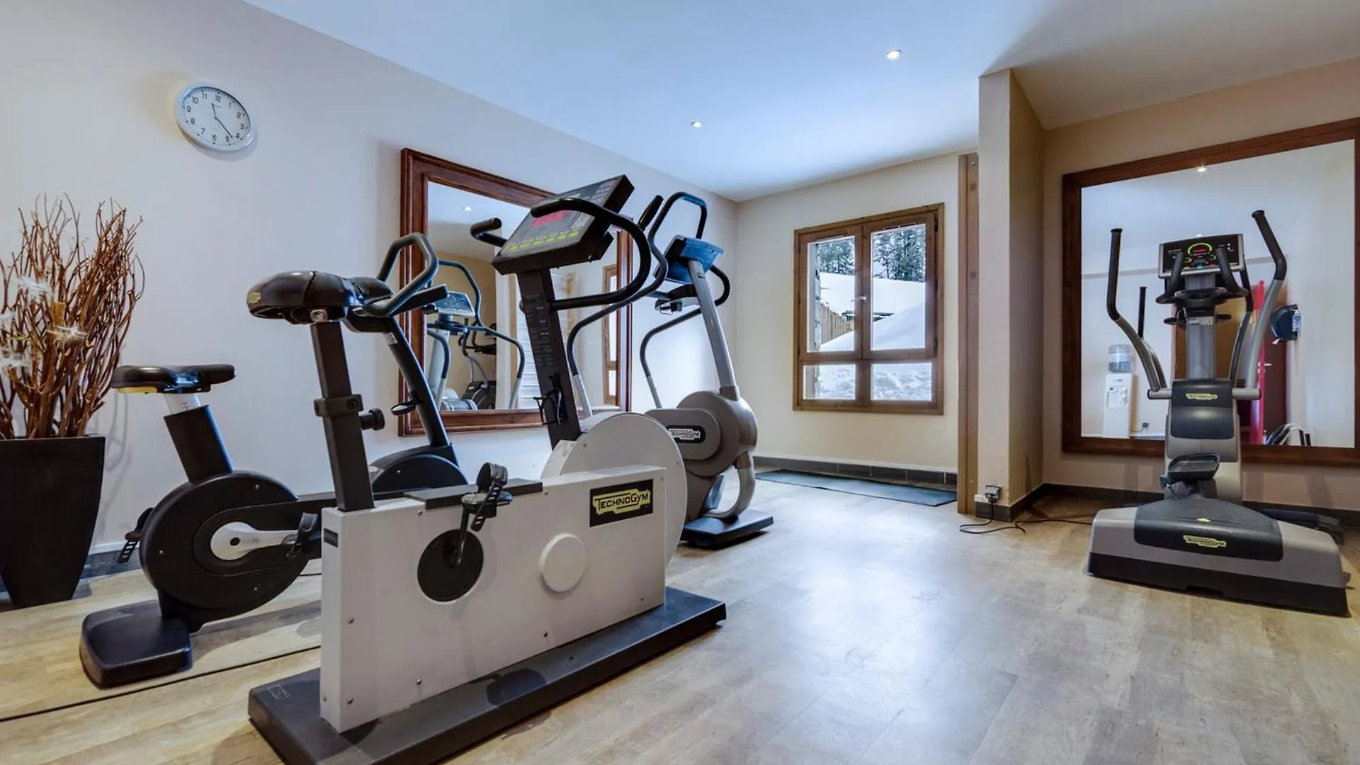 **Appartement 2 Chambres, Residence 5* Aux Arcs 1950, Piscines, Jacuzzi, Pied Des Pistes** - Fr-1-686-22 Les Arcs  France